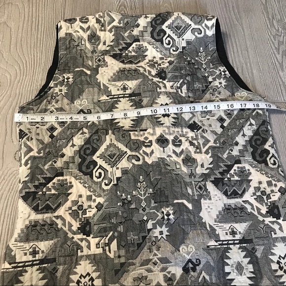 Vintage Black and White Open Front Lightweight Quilted Patchwork Print Vest - Picture 8 of 9